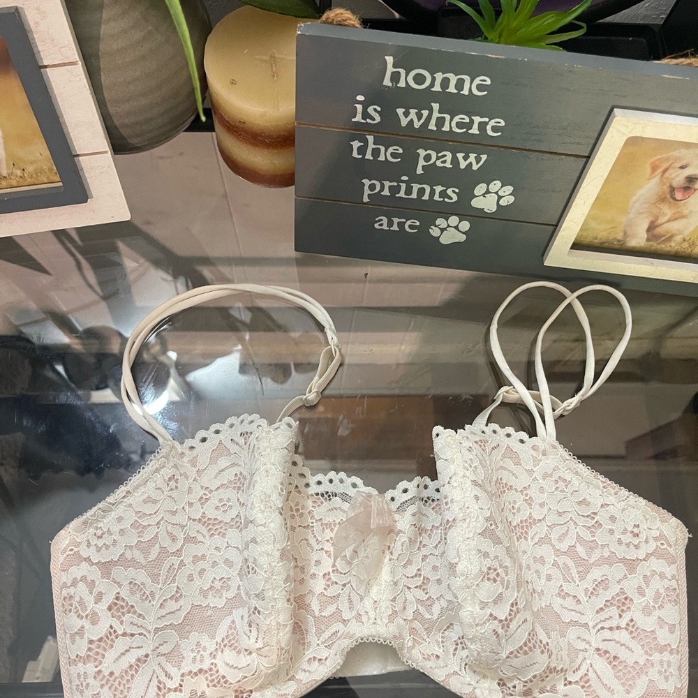 Elegant Lace Bralette - Cream